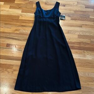 Lovely black project piece (needs new zipper) NWT
Vintage Liz Claiborne NIGHT